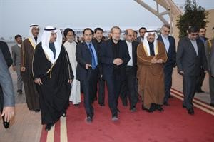 الرئيس جاسم الخرافي خلال استقباله رئيس مجلس الشورى الايراني علي لاريجاني بحضور النائب مبارك الخرينج ويبدو سفيرنا في طهران مجدي الظفيري﻿﻿ محمد ماهر﻿