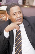 رئيس تحرير جريدة الاخبار محمد لطيف