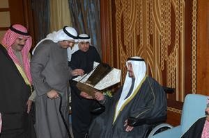 هدية بمناسبة سلامة العودة الى سمو الشيخ سالم العلي﻿
