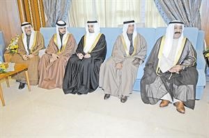الشيخ ناصر صباح الاحمد وعدد من المهنئين
﻿