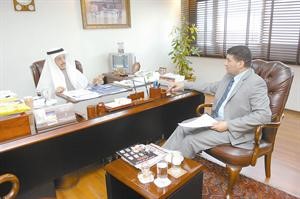 حامد البسام متحدثا للزميل عمر راشدسعود سالم