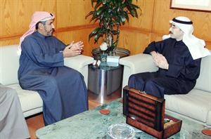 دناجي المطيري خلال لقائه د علي الكاظمي﻿