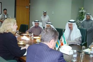 الوزير احمد الهارون خلال اللقاء مع وزيرة التجارة السويدية﻿