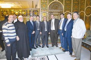 معاون وزيرة الاقتصاد دخالد سلوطة متوسطا عددا من الحضور﻿