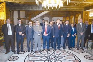 متابعة من الحضور لحديث وزيرة الاقتصاد والتجارة لمياء عاصي﻿