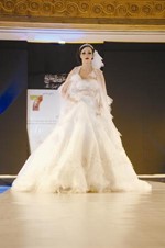 عرض أزياء مميز دراعات وهوت كوتور ضمن  أنشطة  «عروس الخليج»