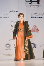 عرض أزياء مميز دراعات وهوت كوتور ضمن  أنشطة  «عروس الخليج»