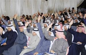 هل تُعفي الاستقالات الجماعية مجالس إدارات الشركات من مسؤولياتها أمام المساهمين في عموميات 2010؟