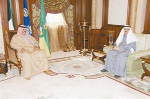 سمو ولي العهد الشيخ نواف الاحمد مستقبلا مسلم البراك
