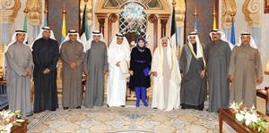 صاحب السمو الامير مستقبلا رئيس واعضاء مجلس ادارة النادي العلمي﻿