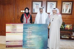 الشيخ فيصل المالك خلال لقائه عبدالرسول سلمان واميرة اشكناني﻿