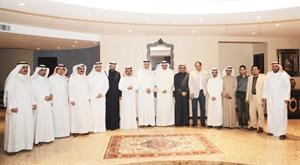 الطاحوس متوسطا الصحافيين البرلمانيين خلال مادبة عشاء اقامها على شرفهم امس الاول