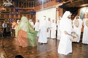 احتفال بالحضور والمكرمين
