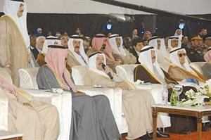 صاحب السمو الامير الشيخ صباح الاحمد مدشنا المجمع الجديد