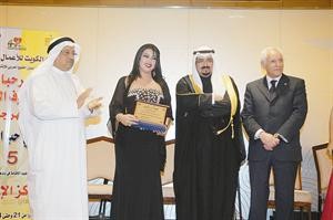  وتكريم النجمة سمية الخشاب﻿
