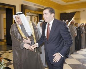 رئيس الوزراء الاردني سمير الرفاعي مباركا لسفيرنا الشيخ فيصل الحمود﻿