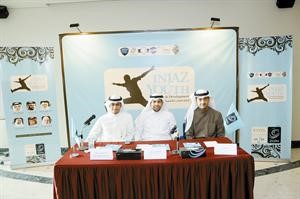 عبدالرحمن بورحمة وعبدالرحمن الرشيدي ووليد الخشتي خلال المؤتمر﻿﻿انور الكندري﻿