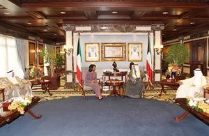 سمو رئيس الوزراء الشيخ ناصر المحمد مستقبلا كوندوليزا رايس