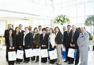رشيد هلال مع المشاركين في الحملة التسويقية لـ كوستا ديل سول﻿