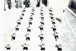 الفريق الخاصمدرسة خالد بن الوليد عام 1952﻿