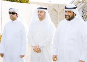 الشيخ احمد الفهد والشيخ طلال المحمد ونادر المنصور في وداع احد الشخصيات