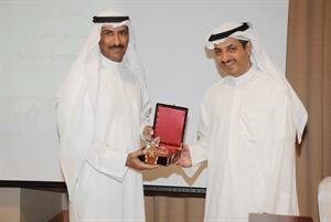 محمد الانبعي مكرما بنك بوبيان﻿