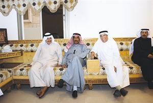 بندر المطيري وصالح الغريب وغنام الديكان وياسين الحساوي﻿
