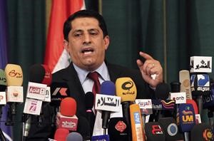 المتحدث باسم المفوضية العليا للانتخابات قاسم العبودي لدى الاعلان امس عن نتائج الانتخابات العراقيةرويترز