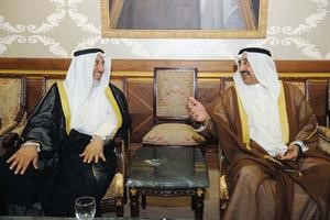الرئيس جاسم الخرافي ووزير الدولة لشؤون مجلس الامة د محمد البصيري﻿