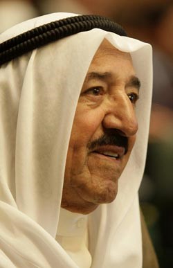 صاحب السمو الامير الشيخ صباح الاحمد خلال مشاركته في القمة العربية