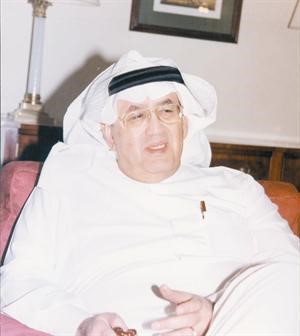 القصيبي شغفه الكبير للمتنبي وابي فراس الحمداني