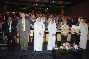السفيرة الاميركية وقيادات جامعة الخليج في مقدمة الحضور﻿