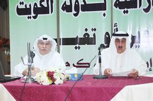 دابراهيم كرم خلال المحاضرة	احمد باكير﻿