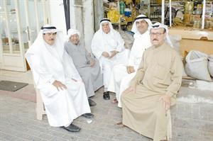 الاستاذ حمزة وعبدالمحسن الحميضي ومنصور الهاجري وعلي العجيل ومحمد كوهري