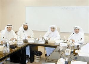 فرز المطيري مترئسا الاجتماع بحضور احمد البغيلي ومانع العجمي وممحمد الهدية
