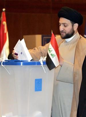  وعمار الحكيم مدليا بصوته 