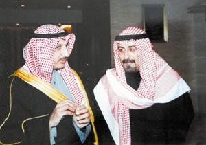 ومع نائب رئيس الوزراء ووزير الخارجية الشيخ دمحمد الصباح في احدى المناسبات
