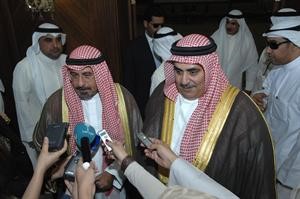 الشيخ دمحمد الصباح والشيخ خالد بن احمد خلال حديثهما للصحافيين﻿﻿محمد ماهر﻿