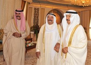 رئيس الوزراء البحريني مرحبا بصاحب السمو الامير وسمو ولي العهد﻿﻿احمد باكير﻿