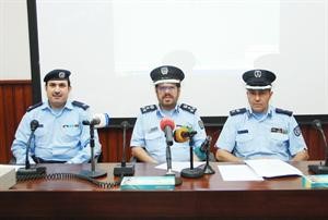 العميد يوسف الانصاري متوسطا المقدم خليل الامير والرائد ناصر الانصاري