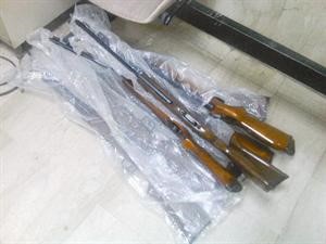 اسلحة الشوزن المضبوطة بحوزة تاجر السلاح السوري﻿