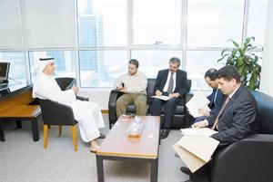 وليد الثاقب متحدثا خلال اللقاء الصحافي فريال حماد