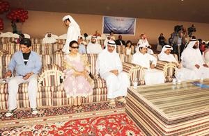 الشيخة شيخة العبدالله في مقدمة الحضور	متين غوزال﻿