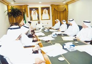 الشيخ علي الجابر خلال الاجتماع الاول لمجالس المحافظات﻿