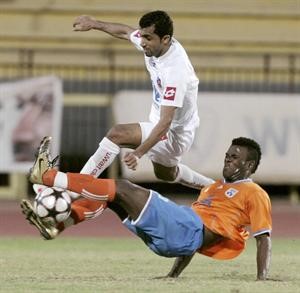 البرازيلي ساندرو لم يتمكن من ايقاف اسماعيل العجمي﻿﻿رويترز﻿