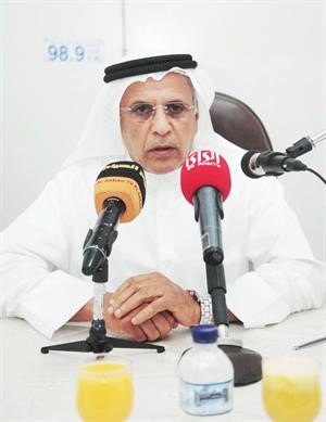 محمد الخليفة متحدثا