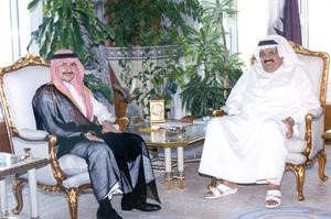 الشيخ حمد بن خليفة ال ثاني امير قطر والامير الوليد بن طلال
