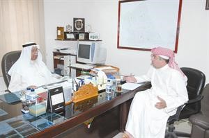 مختار الروضة محمد الحيدر متحدثا للزميل فرج ناصر﻿