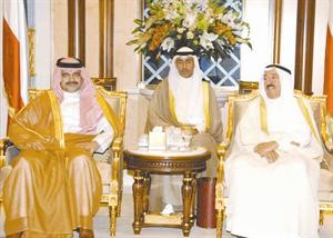 صاحب السمو الامير الشيخ صباح الاحمد مستقبلا سعود الدويش﻿