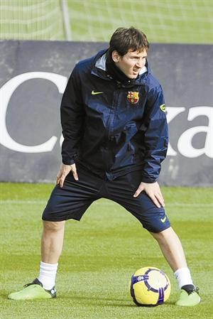 مواجهة افضل لاعب بالعالم نجم برشلونة الارجنتينيليونيل ميسي